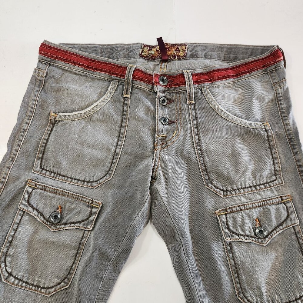 NWOT Woman's Puka Low Rise Gray Denim Boot Cut Jeans W/Red Ribbon Detail Size 28 - Picture 3 of 8